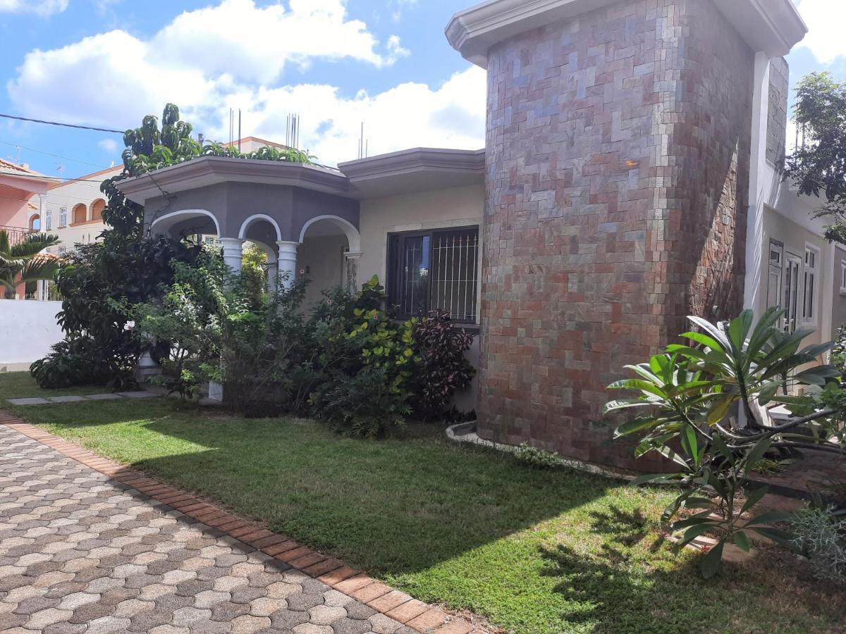Cardamon Villa Flic-en-Flacq Exterior foto
