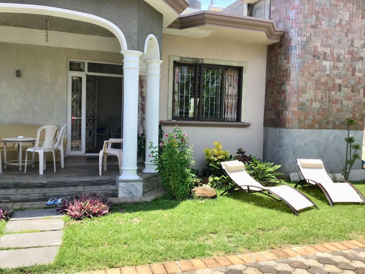 Cardamon Villa Flic-en-Flacq Exterior foto